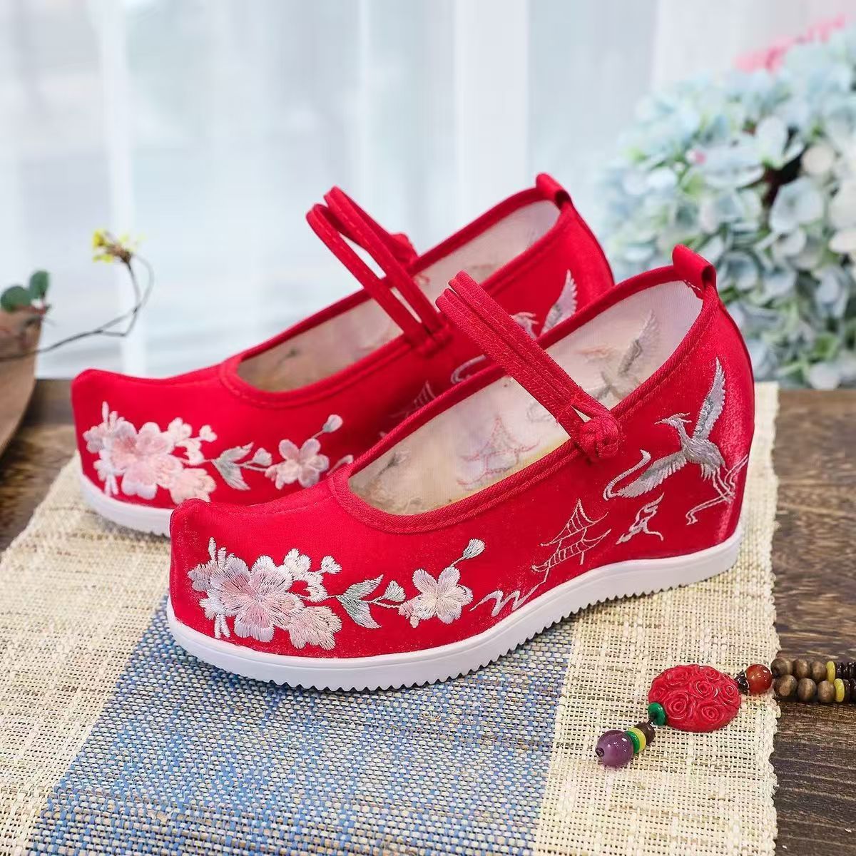 Ethnic Fabric - Women Increased Internal Embroidered Shoes Thick